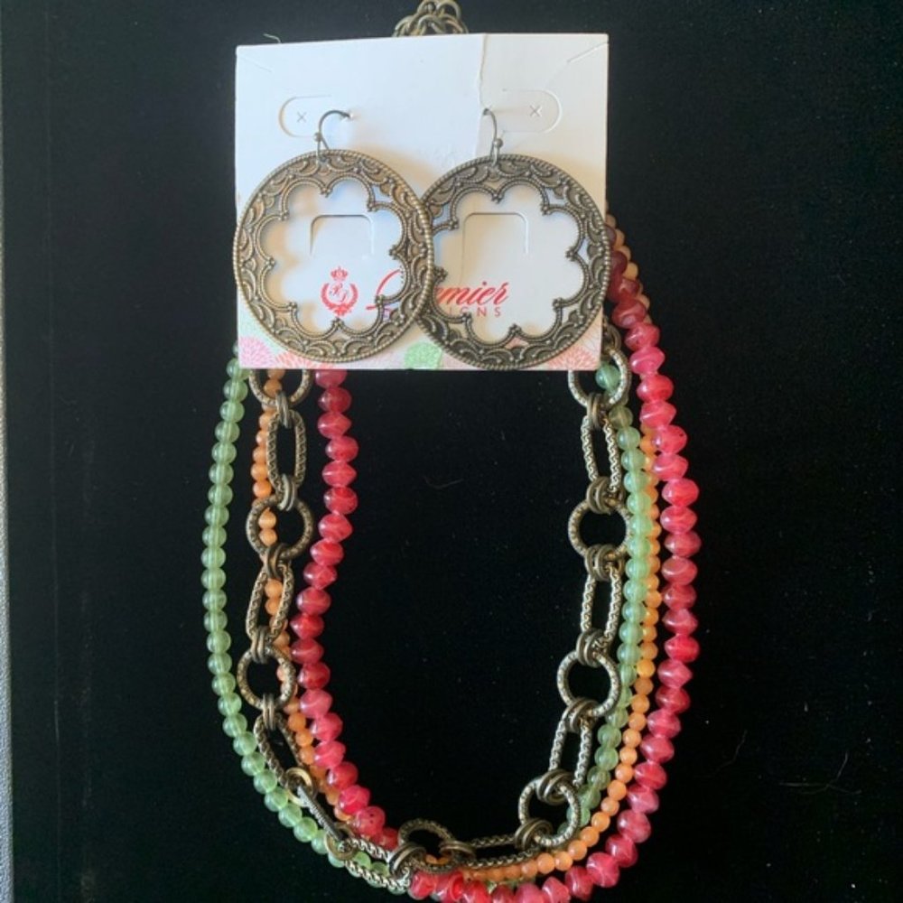 Necklace + earrings
